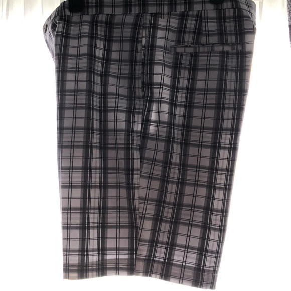 Men’s Shorts size 36 Haggar H26 B&W plaid shorts - Picture 7 of 8